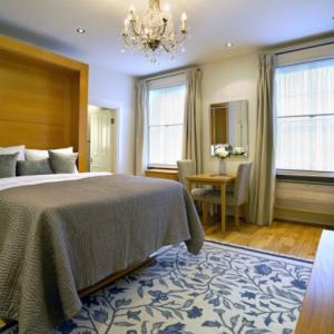 Mayfair - Studio - West London - W1J - Short Let £1253 per week