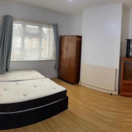 Large double room for rent (Thornton Heath)