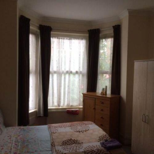 Large ground floor self-contained Studio flat with garden in Crouch End, N8.