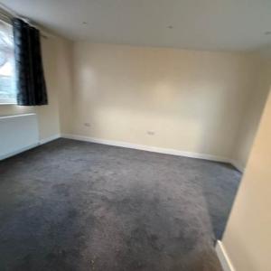 TWO BEDROOM FLAT ON FIRST FLOOR AT SUDBURY TOWN NEAR HIGH STREET