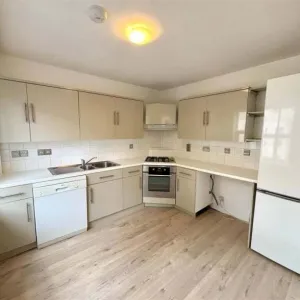 Beautiful 3 bed house in fabulous Clifton Village location with garden and garage