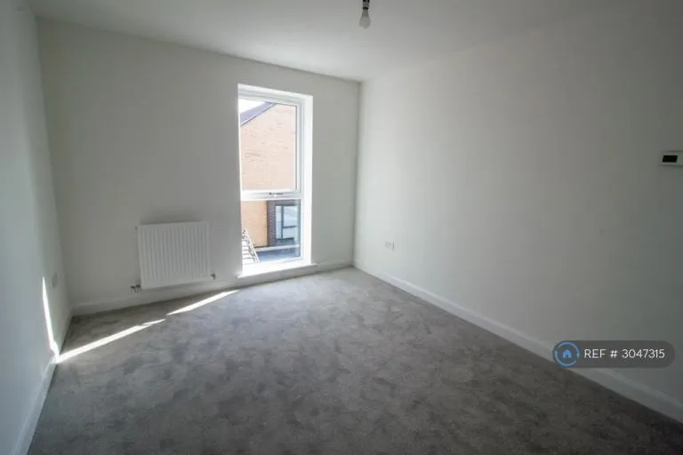 2 bedroom flat in Rowton Lane, Birmingham, B5 (2 bed) (#3047315)