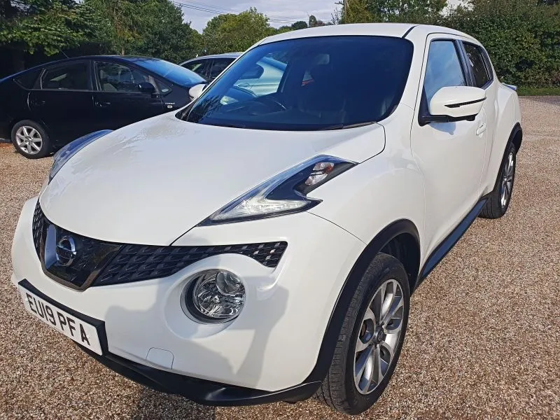 2019 Nissan Juke Tekna 1.6 petrol