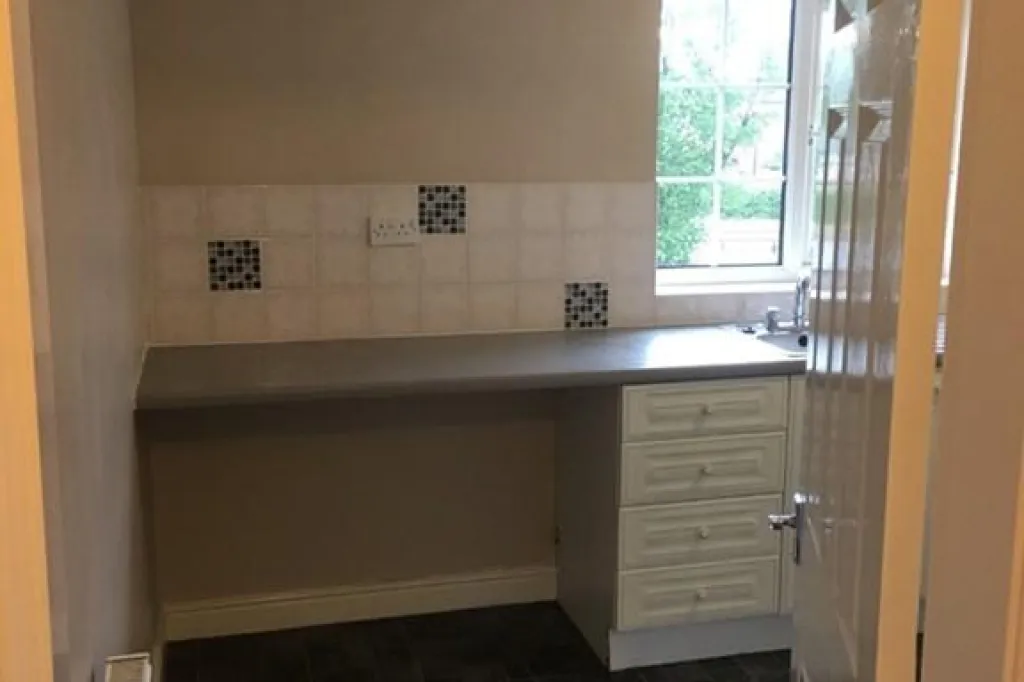 2 bedroom flat in Barnsdale Road, Castleford, WF10 (2 bed) (#3056895)
