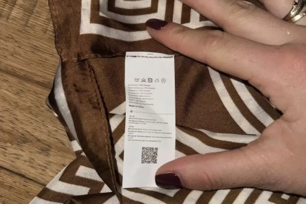 Brown & White Geometric Satin Scarf / Shawl — Preloved