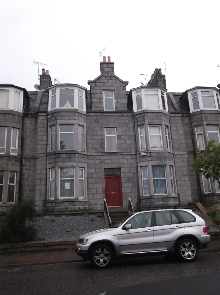 One Bedroom Ground Floor Flat in Torry Area (Victoria Road) Aberdeen is now available for rent!