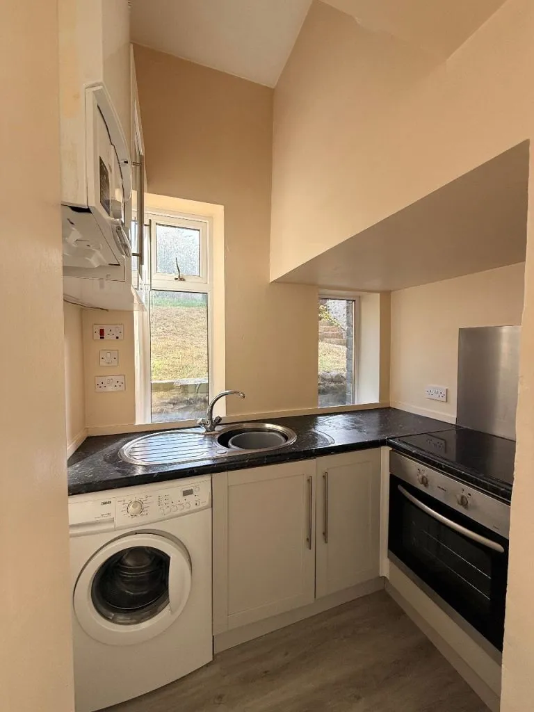 One Bedroom Ground Floor Flat in Torry Area (Victoria Road) Aberdeen is now available for rent!