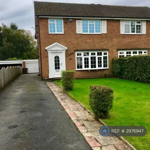 4 bedroom house in High Ash Drive, Leeds, LS17 (4 bed) (#2976947)