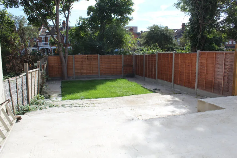 Great Deal Includes Council Tax! Wonderful Garden Studio Flat in Dollis Hill near Tube & Buses.