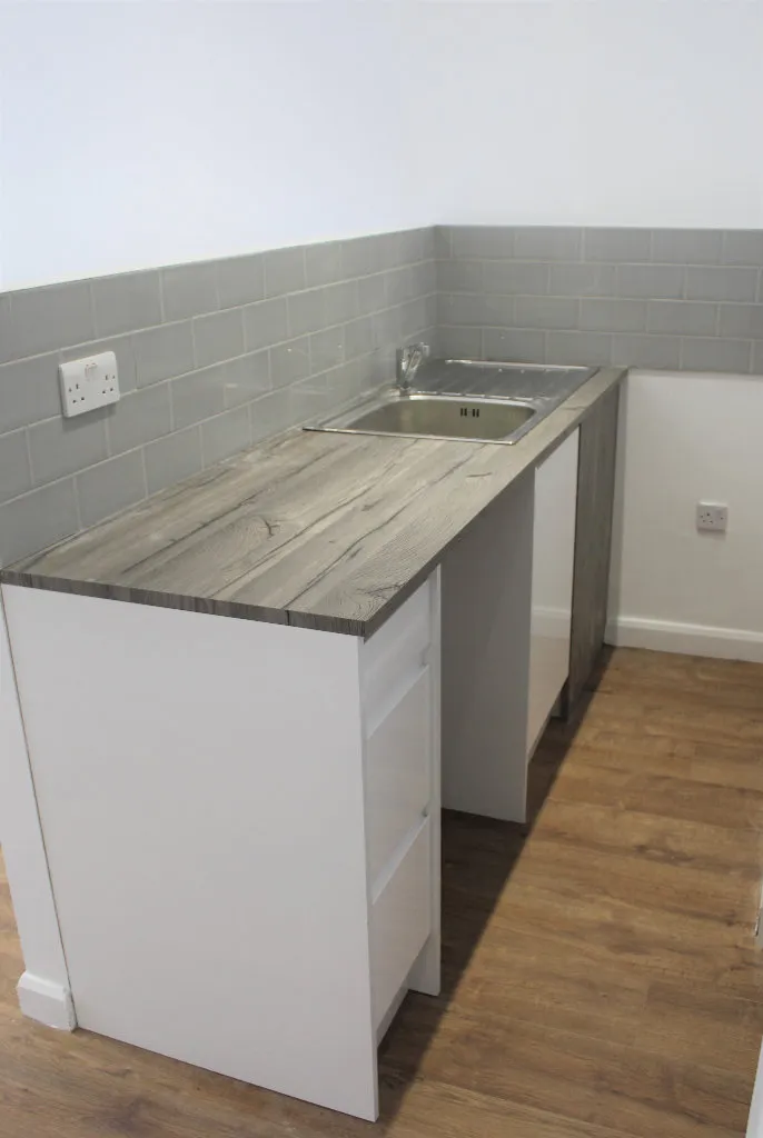 Great Deal Includes Council Tax! Wonderful Garden Studio Flat in Dollis Hill near Tube & Buses.