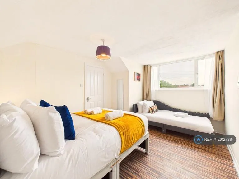 3 bedroom house in Saywell Road, Luton, LU2 (3 bed) (#2912738)