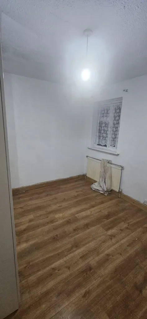 Spacious 2/3 Bed Family Home in Croydon