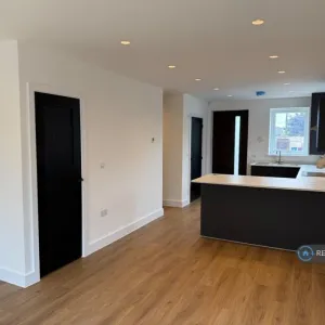 2 bedroom house in Ringway Road, Liverpool, L25 (2 bed) (#2920303)