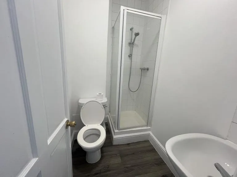 Benefits Accepted, S/C Lovely Studio Flat, Haringey