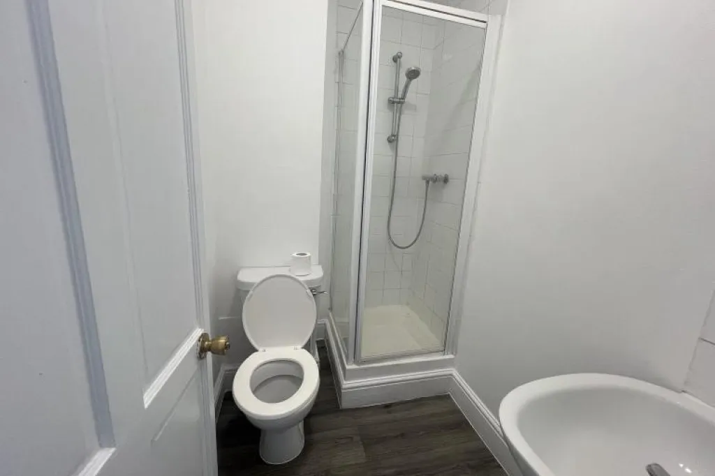 Benefits Accepted, S/C Lovely Studio Flat, Haringey