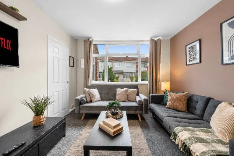 CONTRACTOR ACCOMMODATION IN SLOUGH (BERKSHIRE)