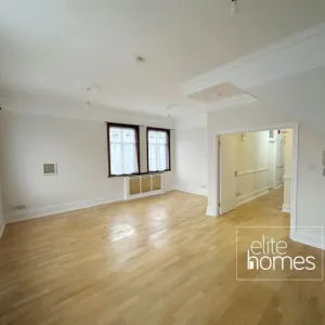 Great condition newly decorated Four bedroom maisonette in Edmonton, N9.