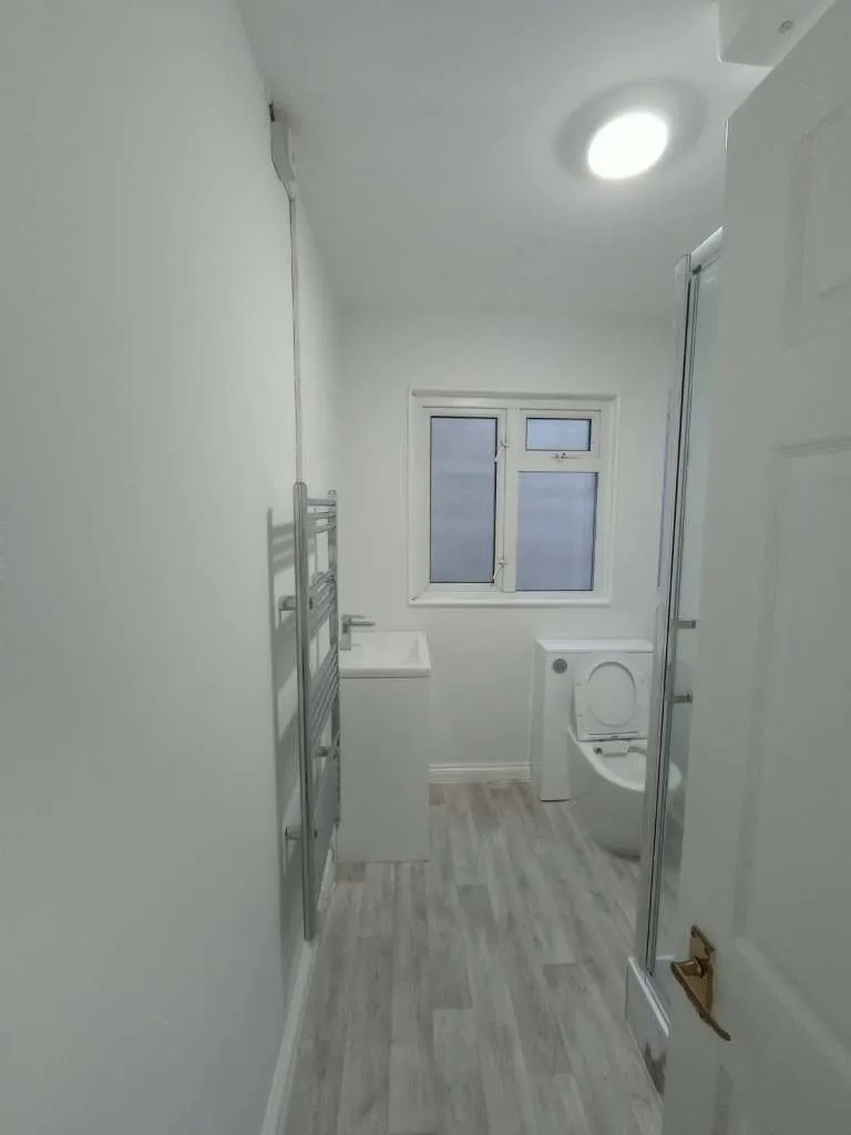MODERN STUDIO FLAT – NW2 4DY | WEST HAMSTEAD | MUM & BABY