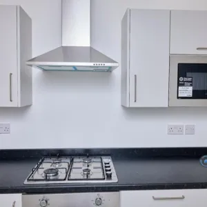 5 bedroom house in Oldham, Oldham, OL8 (5 bed) (#2990468)