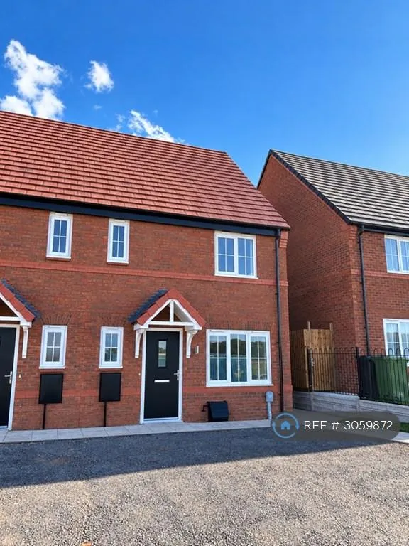 3 bedroom house in Landseer Crescent, Loughborough, LE12 (3 bed) (#3059872)