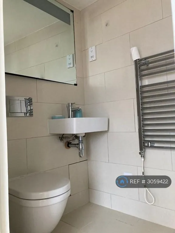 Studio flat in Holloway Road, London, N19 (#3059422)