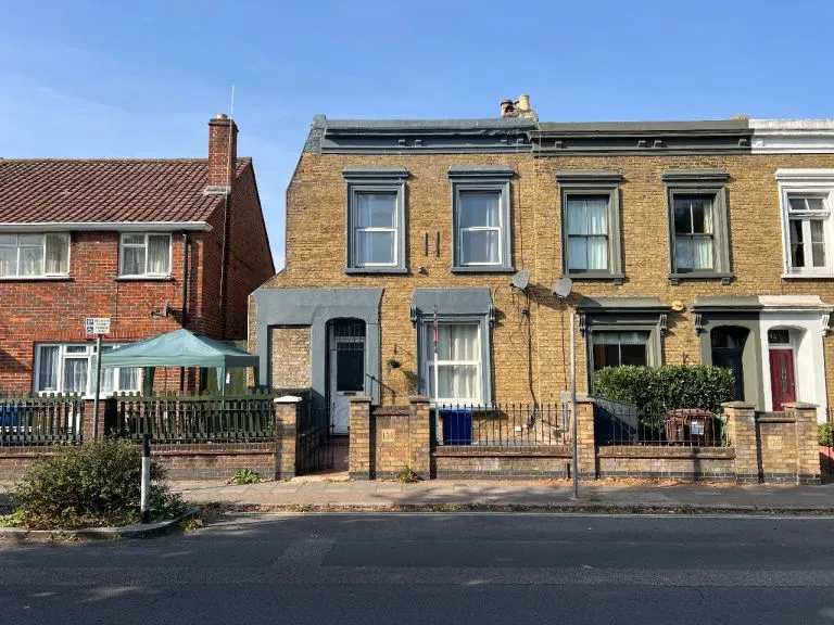 4 bedrooms house to let in Peckham London