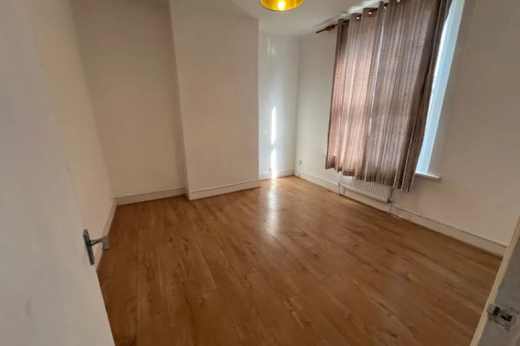 4 bedrooms house to let in Peckham London