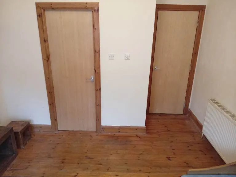 FURNISHED ONE BEDROOM FLAT - PARTICK WESTEND GLASGOW £975 PCM - PETS WELCOMED.