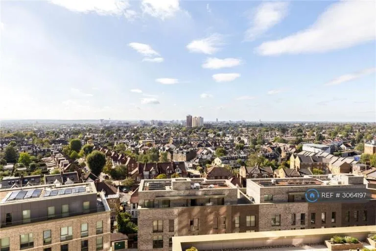 1 bedroom flat in Heartwood Boulevard, London, W3 (1 bed) (#3064197)