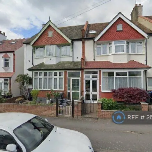 1 bedroom in Headcorn Road, Thornton Heath, CR7 (#2648044)