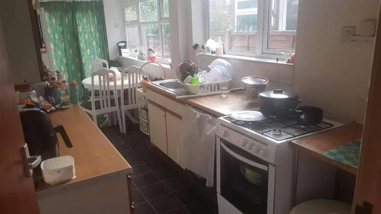 2 Bedroom House to Let