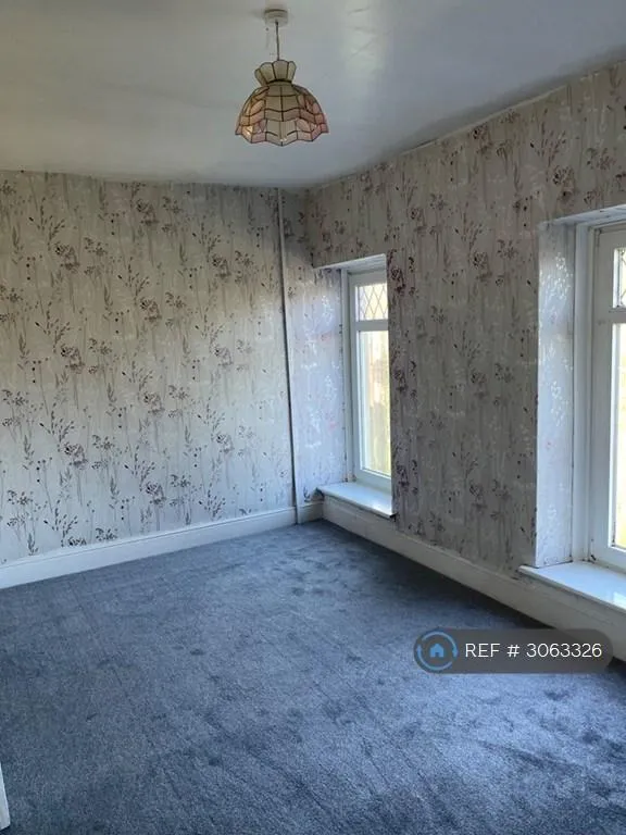 3 bedroom house in Bryn Terrace, Neath, SA11 (3 bed) (#3063326)
