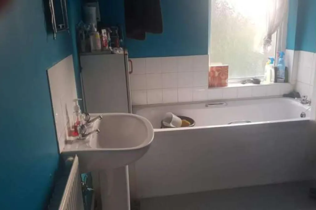 2 Bedroom House to Let