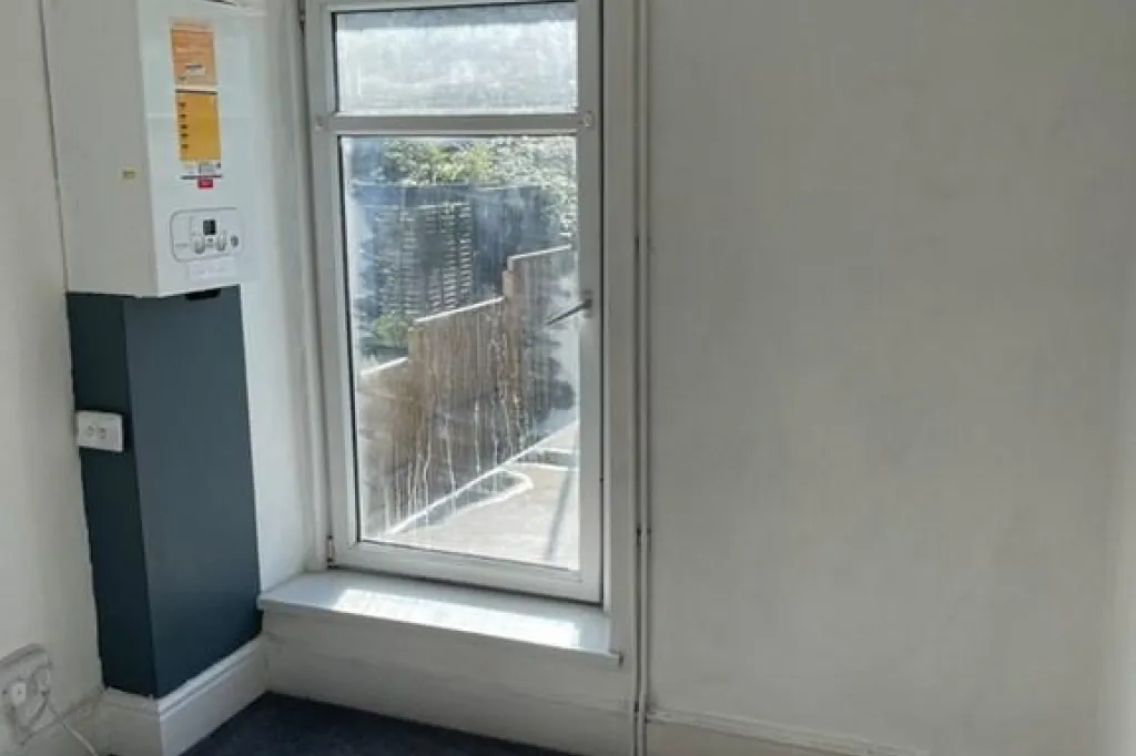 3 bedroom house in Bryn Terrace, Neath, SA11 (3 bed) (#3063326)