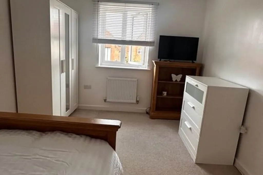 1 bedroom in Batsman Avenue, Gillingham, ME8 (#3010547)