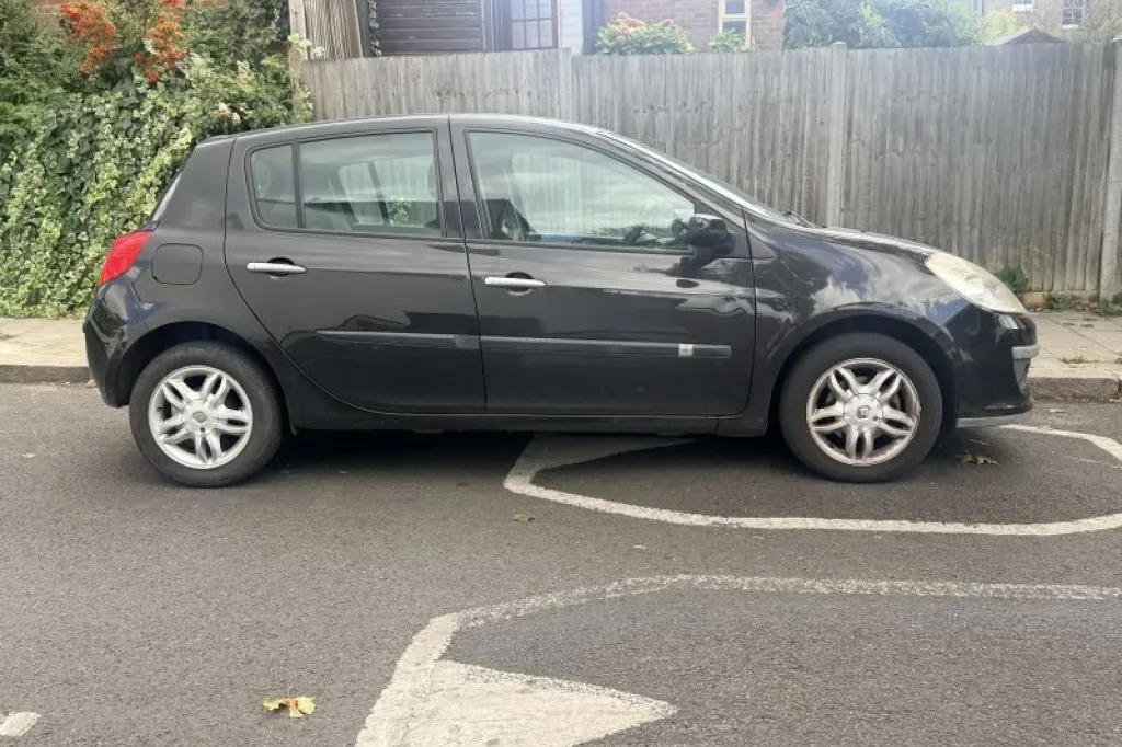 RENAULT CLIO 1.2 EXPRESSION 5dr Hatchback