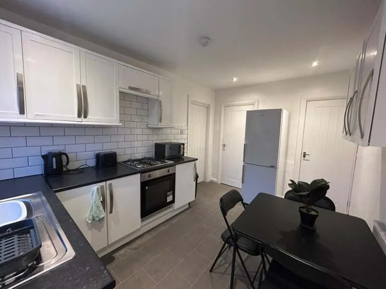Contractor Stays (LS9)
