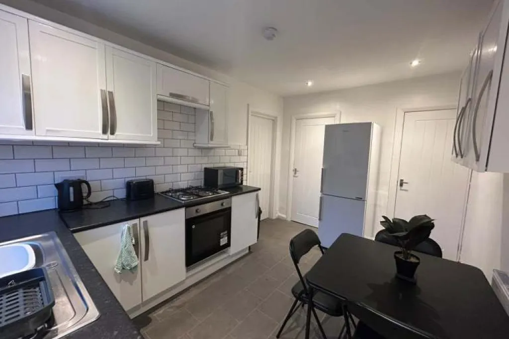 Contractor Stays (LS9)