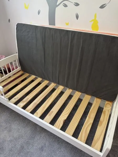 Toddler bed with mattress