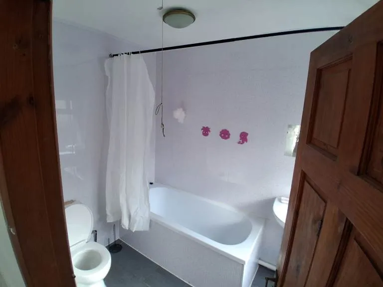 3 bedroom 2 receptions