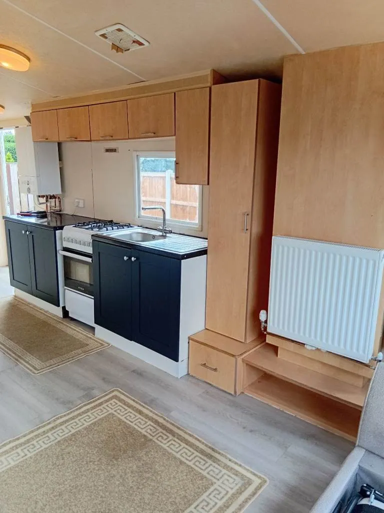 2 bedroom £750 PCM bills included