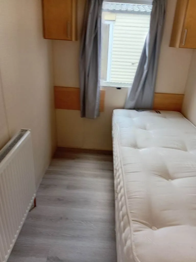 2 bedroom £750 PCM bills included