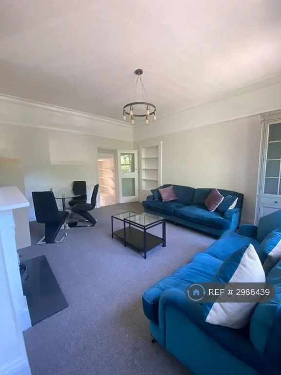 1 bedroom flat in Castlebar Road, London, W5 (1 bed) (#2986439)