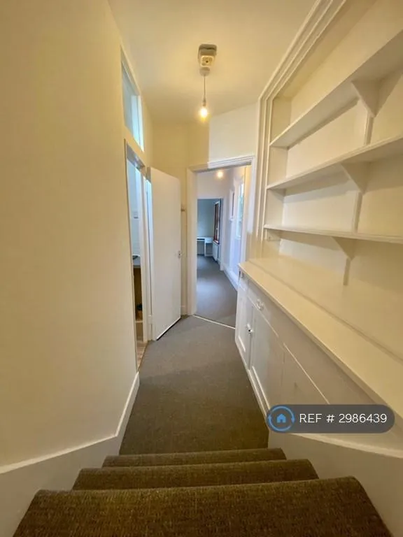 1 bedroom flat in Castlebar Road, London, W5 (1 bed) (#2986439)