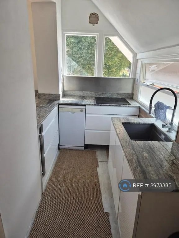 1 bedroom in Pembroke Crescent, Hove, BN3 (#2973383)