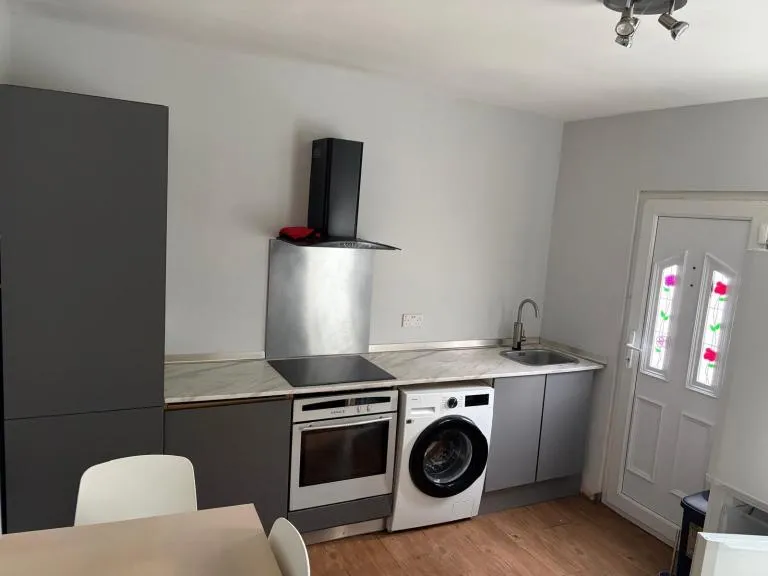 Modern 1-Bedroom Flat in Edmonton (N9) – £1,450 pcm
