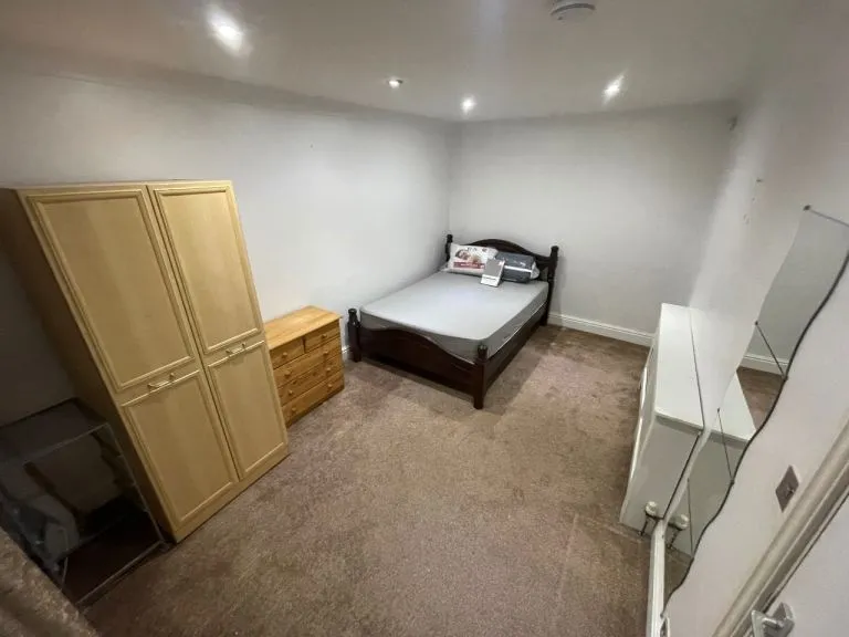 1 bed flat