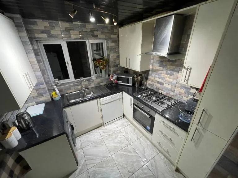 1 bed flat