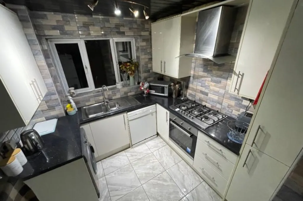 1 bed flat