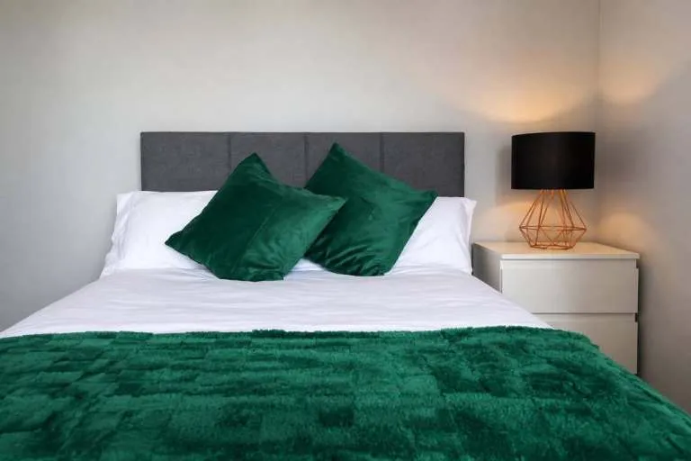 6 Bed HMO House Worksop S80 Near Bassetlaw Hospital | COMPANY LET ALLOWED